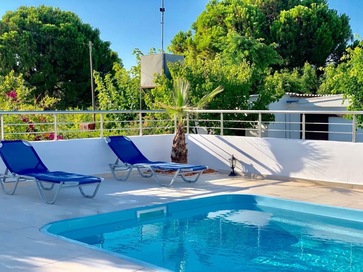 Maximus Villa *